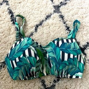 A super cute bikini top!